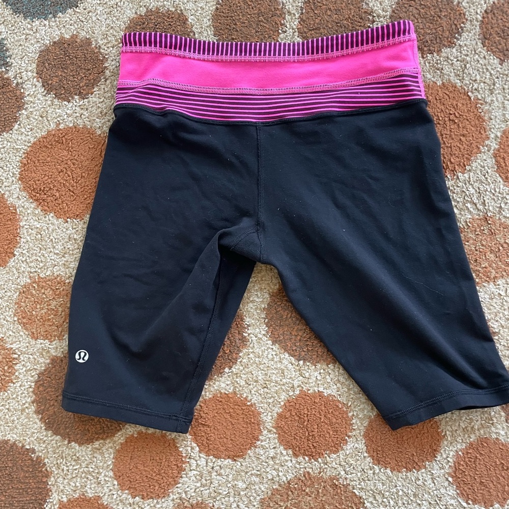 Lululemon Black and Pink Reversable Biker Shorts